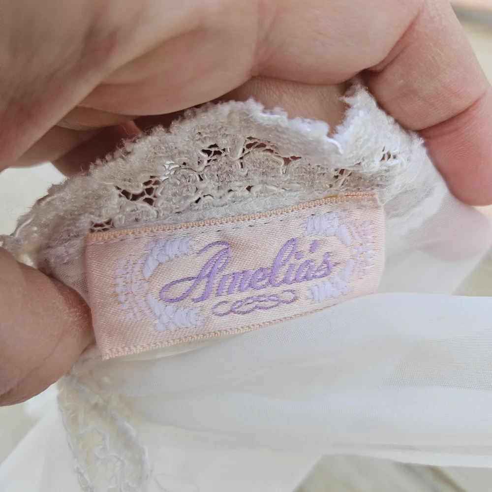 vintage Amelia's white lace bridal nightie SEE MEASUREMENTS - Picture 4 of 7